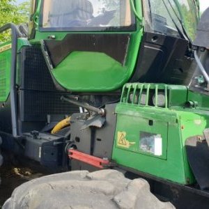 foto harvestor 21t JD 1270E JohnDeere